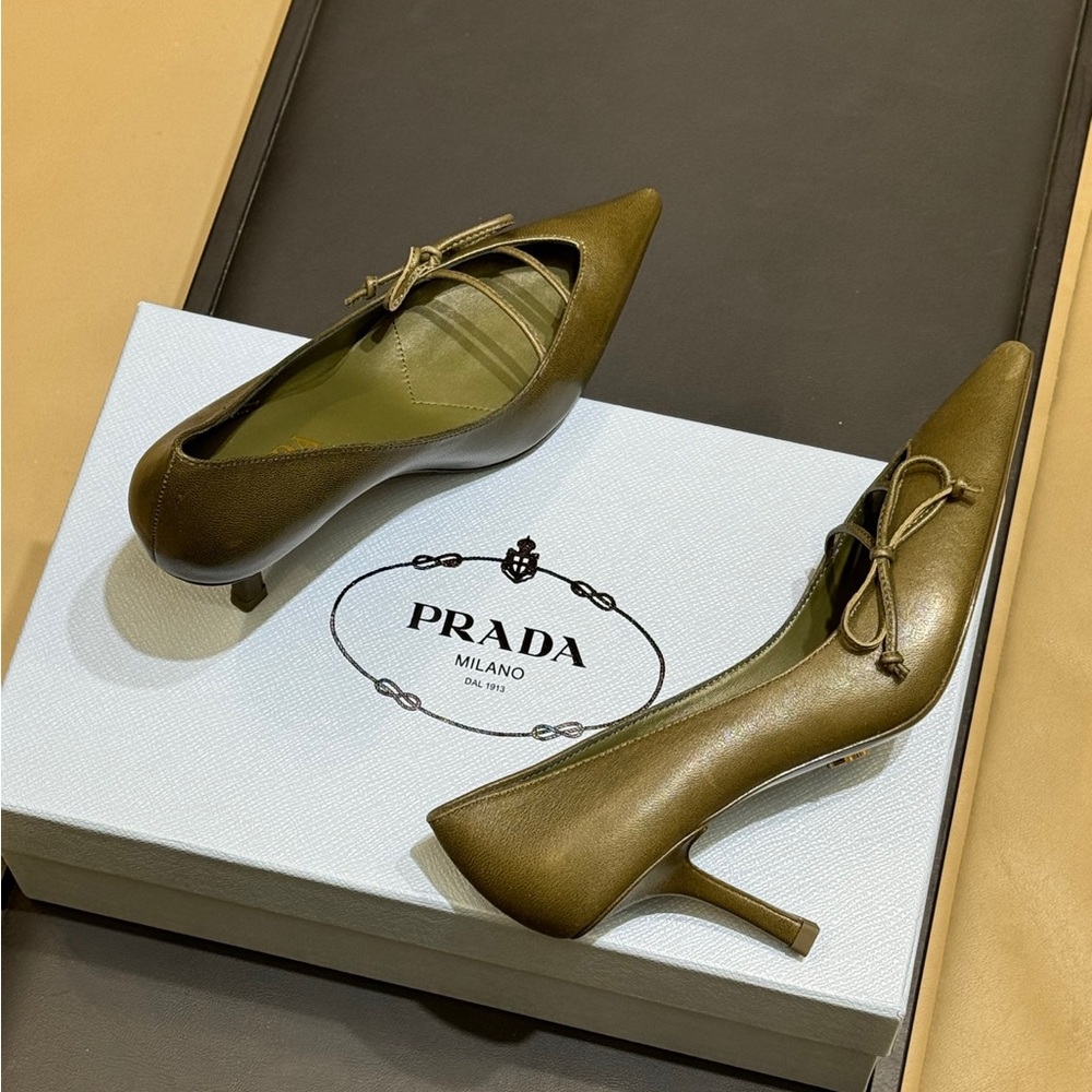 Prada Heels - Picture 6 of 6